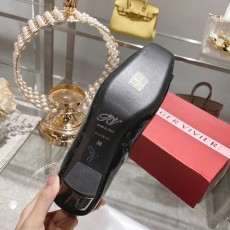 로저비비에 여성 워커