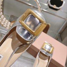 미우미우 여성 미들힐