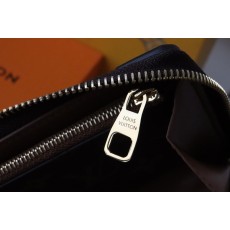 루이비통 TRUNK M80558