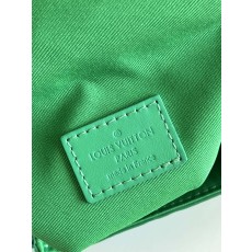 루이비통 S-LOCK VERTICAL WEARABLE M81525