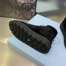 프라다 여성 워커