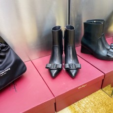 페레가모 여성 워커