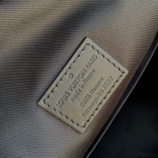 루이비통 백팩 M21824