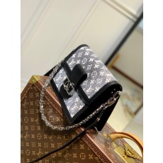 루이비통 도핀 MM M21458