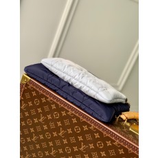 루이비통 맥시 멀티 포쉐트 악세수아 M21057