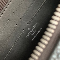 루이비통 소프트 트렁크 M81776