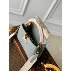 루이비통 카퓌신 MINI M21296