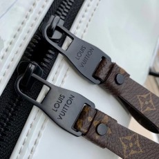 루이비통 NEO PORTE DOCUMENTS VOYAGE M41122