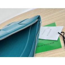 보테가 클러치백