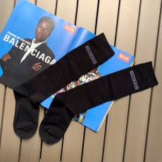 발렌시아가 양말