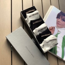 발렌시아가 양말