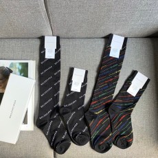 발렌시아가 양말