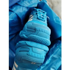 발렌시아가 남여공용 운동화