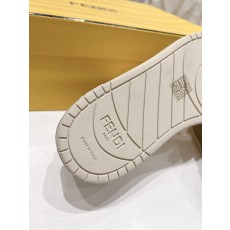 펜디 여성 스니커즈