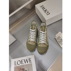 로에베 여성 스니커즈