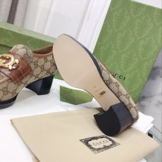 구찌 여성 로퍼