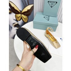 프라다 여성 로퍼