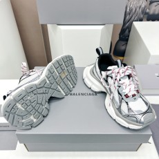 발렌시아가 남여공용 운동화