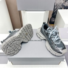 발렌시아가 남여공용 운동화