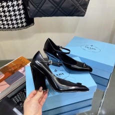 프라다 여성 하이힐