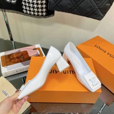 루이비통 여성 로퍼