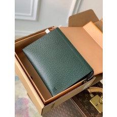 루이비통 POCHETTE VOYAGE M81556