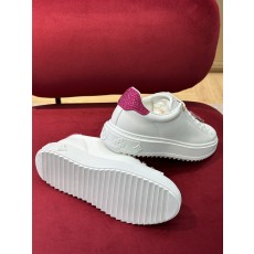 루이비통 여성 스니커즈