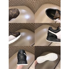 루이비통 남성 스니커즈