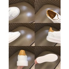 루이비통 남성 스니커즈