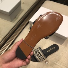 디올 여성 슬리퍼