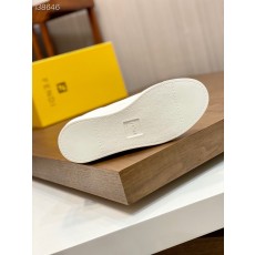 펜디 남성 스니커즈