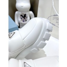 프라다 여성 로퍼