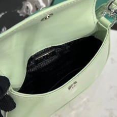 프라다 크로스백