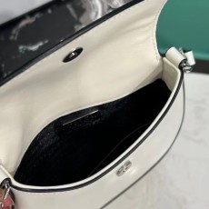 프라다 크로스백