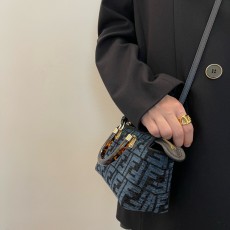 펜디 By The Way Boston 숄더백