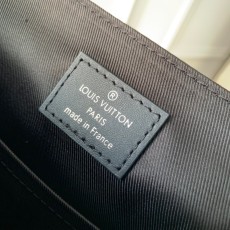 루이비통 디스트릭트 PM N42711