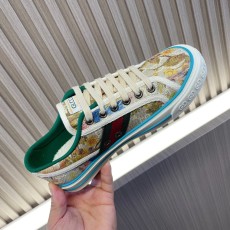 구찌 남여공용 스니커즈