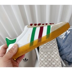 구찌 남여공용 스니커즈