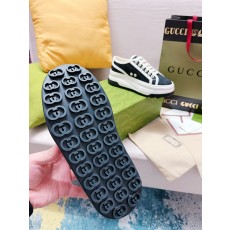 구찌 여성 스니커즈