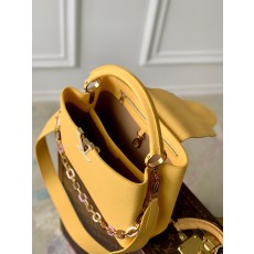 루이비통 카퓌신 M21798