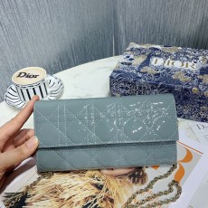 디올 지갑
