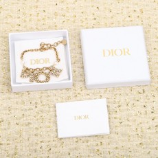 디올 팔찌