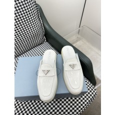 프라다 여성 슬리퍼