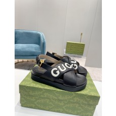 구찌 여성 샌들