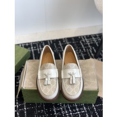 구찌 여성 로퍼