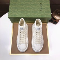 구찌 남여공용 스니커즈