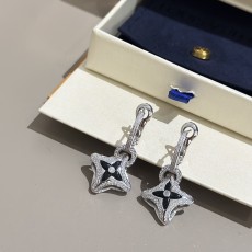 루이비통 귀걸이