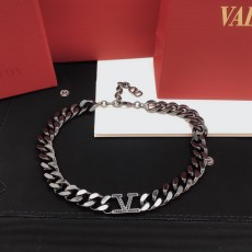 발렌티노 목걸이