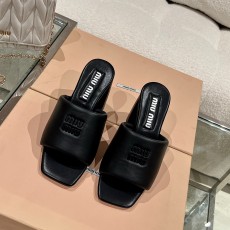 미우미우 슬리퍼