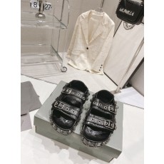 발렌시아가 남여공용 샌들